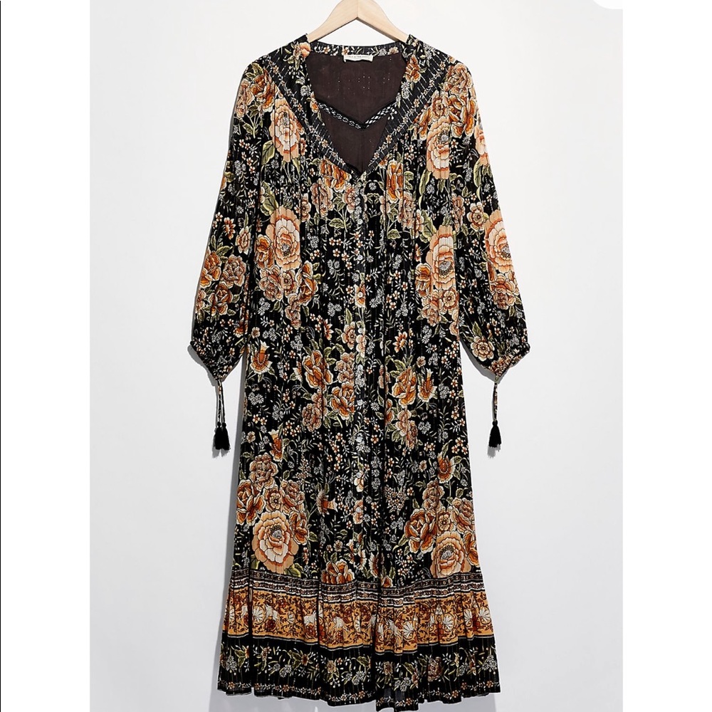 Mystic Gown SPELL